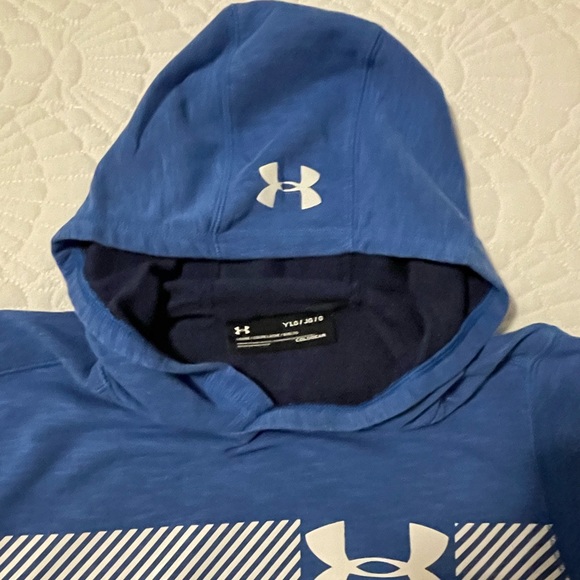 Under Armour Hoodie -Youth Size L - Picture 4 of 12